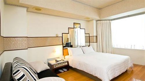 Fudi Hotel Taichung Exterior foto